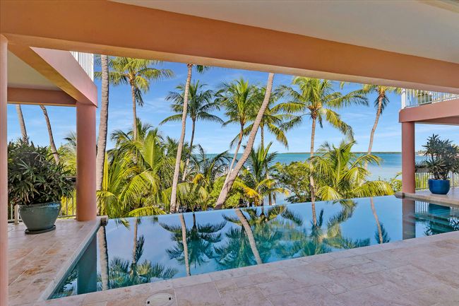 Infinity Edge Pool | Image 30