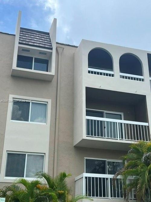 308-7830 Camino Real, Miami, FL, 33143-6870 | Card Image