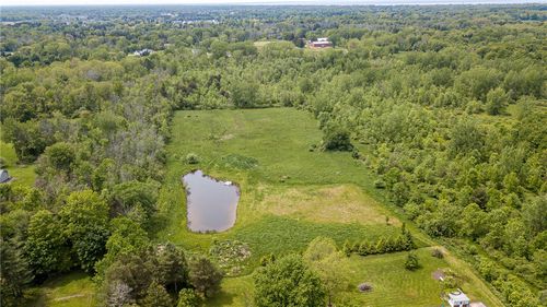467 County Line Rd, Ontario, NY, 14519-9204 | Card Image