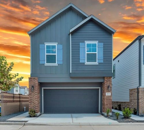 4130 Good Vineyard Ln, Houston, TX, 77080-1166 | Card Image