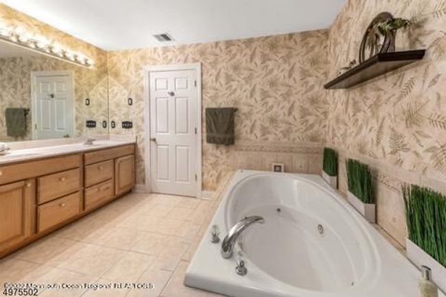 16 Zellers Road, House other with 4 bedrooms, 4 bathrooms and null parking in Long Valley NJ | Image 46