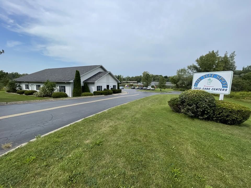 1045 Brixton Dr, Macedon, NY 14502