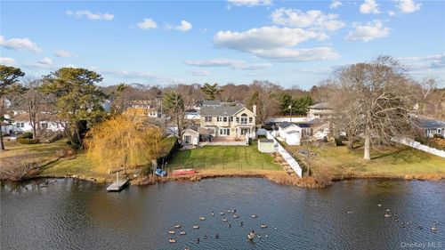 85 S Dunton Ave, East Patchogue, NY, 11772-6161 | Card Image