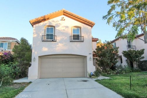19914 Christopher Ln, Saugus, CA, 91350-3682 | Card Image
