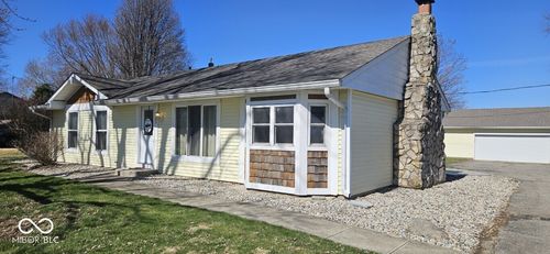 852 E 400 N, Greenfield, IN, 46140-9596 | Card Image