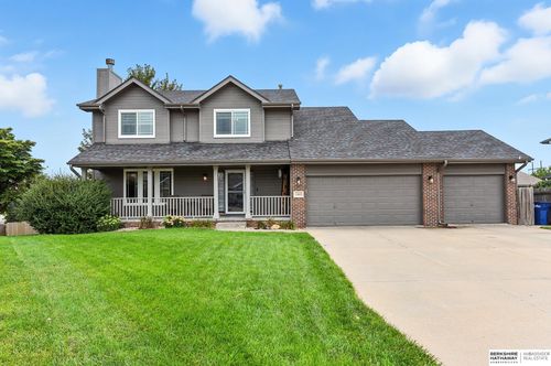13612 S 41st Cir, Bellevue, NE, 68123-6207 | Card Image
