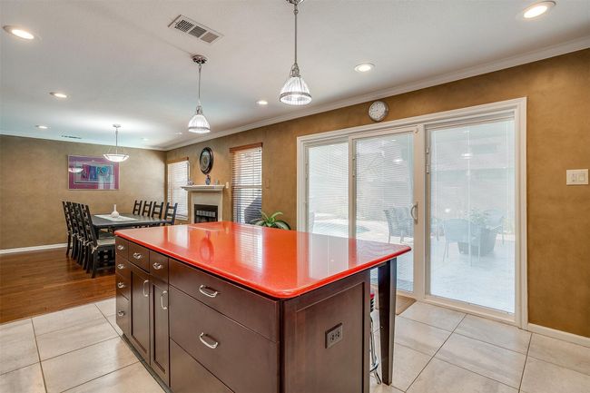609 Huntington Ct, House other with 4 bedrooms, 3 bathrooms and null parking in Grapevine TX | Image 12