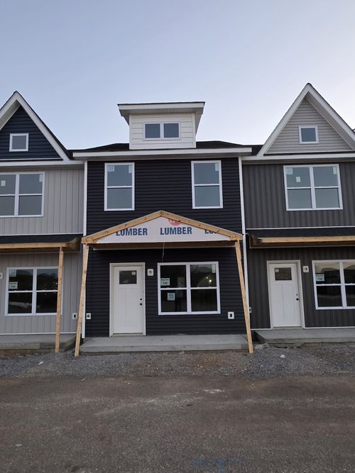 136 Front Ridge Cir, Clarksville, TN, 37040-7387 | Card Image