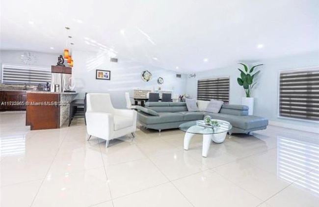 9485 Thanksgiving Dr, House other with 4 bedrooms, 3 bathrooms and null parking in Cutler Bay FL | Image 8
