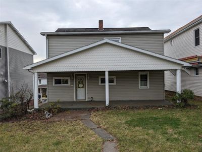 928 W Washington St, House other with 3 bedrooms, 1 bathrooms and 2 parking in Mt. Pleasant Boro PA | Image 3