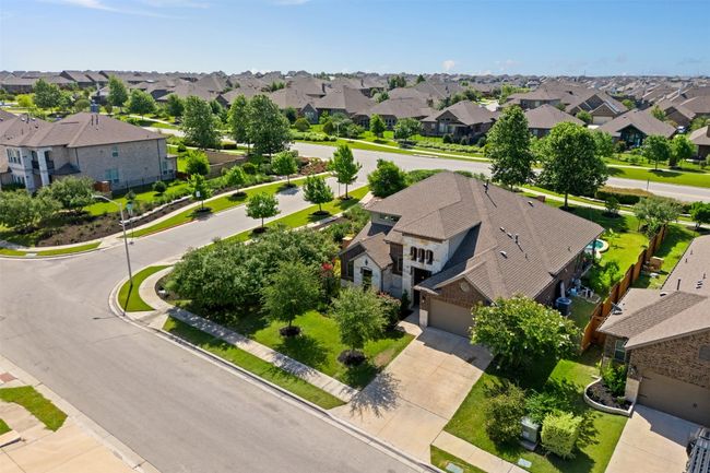 Large corner lot! | Image 30