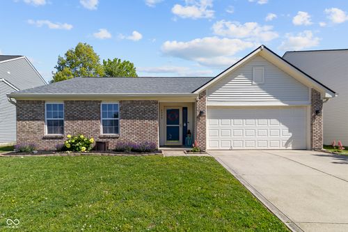 6880 W Denton Dr, Mccordsville, IN, 46055-6150 | Card Image