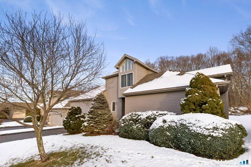 12-12 Elizabeth Ct, Mystic, CT, 06355-3111 | Card Image