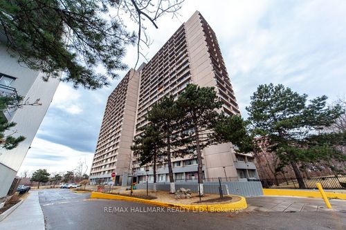 2102-10 Sunny Glenway, North York, ON, M3C2Z3 | Card Image