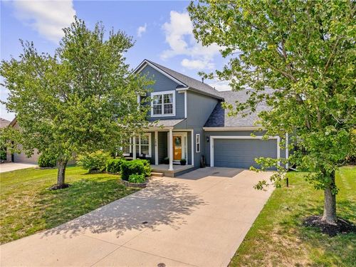 1210 Nw Persimmon Dr, Grain Valley, MO, 64029-8629 | Card Image
