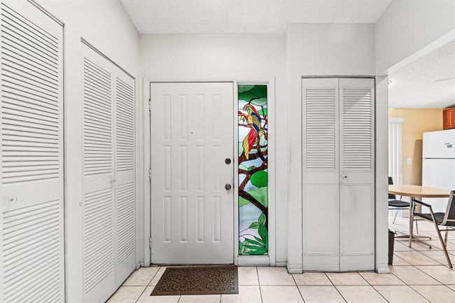 476 Lynbrook Ct, Condo with 2 bedrooms, 2 bathrooms and null parking in Royal Palm Beach FL | Image 6