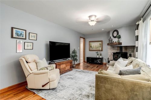 8930 Hardy St, Overland Park, KS, 66212-2924 | Card Image