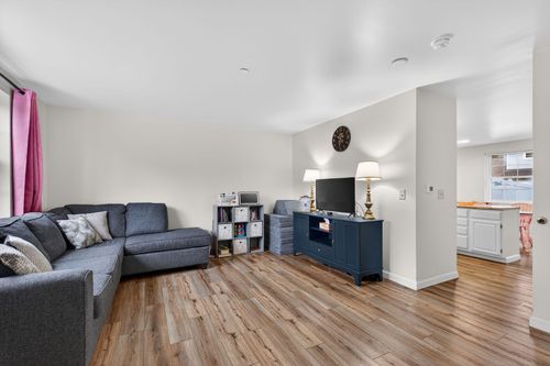 8-8 Enterprise Drive, Brunswick, ME, 04011 | Card Image