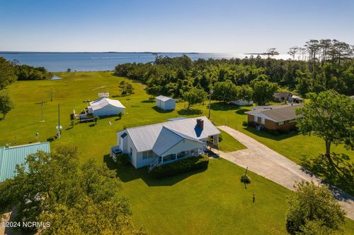 2604 Cedar Island Rd, Cedar Island, NC, 28520-9613 | Card Image