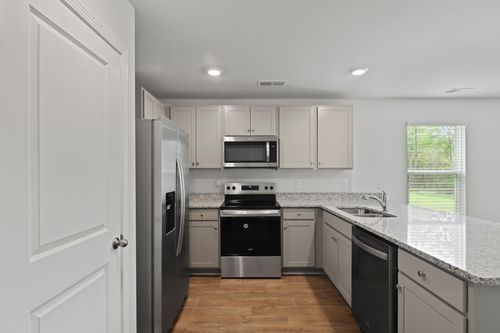 617 Parklane Dr, Santee, SC, 29142 | Card Image