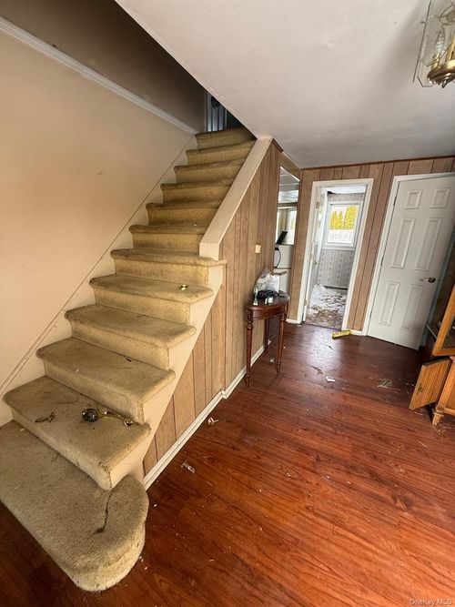 5 Bernice Ct, Coram, NY, 11727-1921 | Card Image