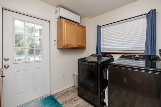 871 State Highway 188, House other with 4 bedrooms, 2 bathrooms and 4 parking in Aransas Pass TX | Image 11
