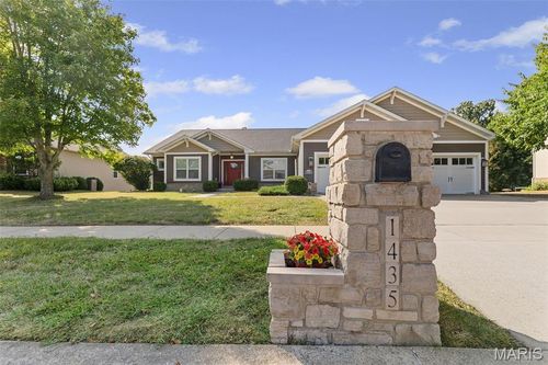 1435 Gambier Terrace Ct, O Fallon, IL, 62269-6795 | Card Image
