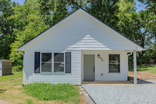 404 Walker Ave, Graham, NC, 27253-2428 | Card Image