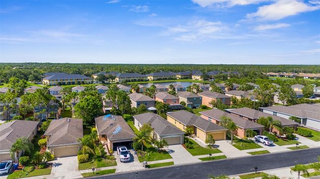11819 Tempest Harbor Loop, House other with 3 bedrooms, 2 bathrooms and null parking in VENICE FL | Image 26