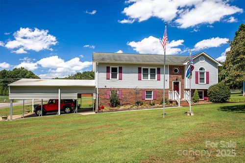 2184 Littlejohn Trl, Newton, NC, 28658-7413 | Card Image