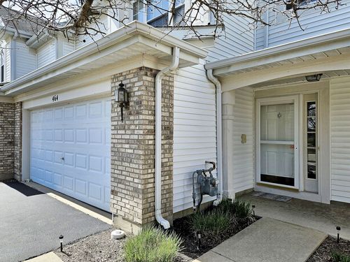 464 Lancaster Dr, Pingree Grove, IL, 60140-9155 | Card Image