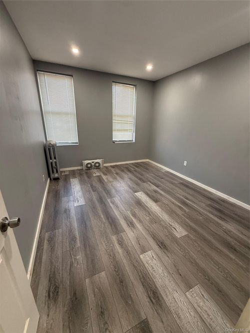 666 Bradford Street, New York, NY, 11207 | Card Image
