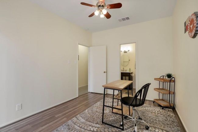 APT-103 - 106 E 30 Th St, Condo with 2 bedrooms, 2 bathrooms and 2 parking in Austin TX | Image 12