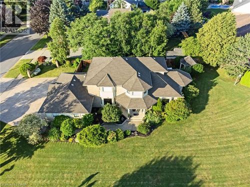 7775 St Augustine Cres, Niagara Falls, ON, L2H2X3 | Card Image