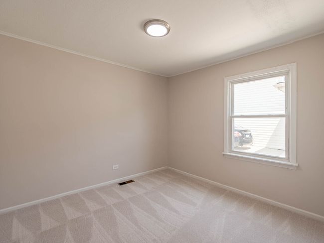 52 S Hawthorne Blvd, House other with 3 bedrooms, 1 bathrooms and null parking in Mundelein IL | Image 8