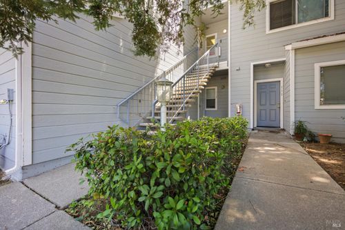 213-1850 Blossom Ave, Fairfield, CA, 94533-8022 | Card Image