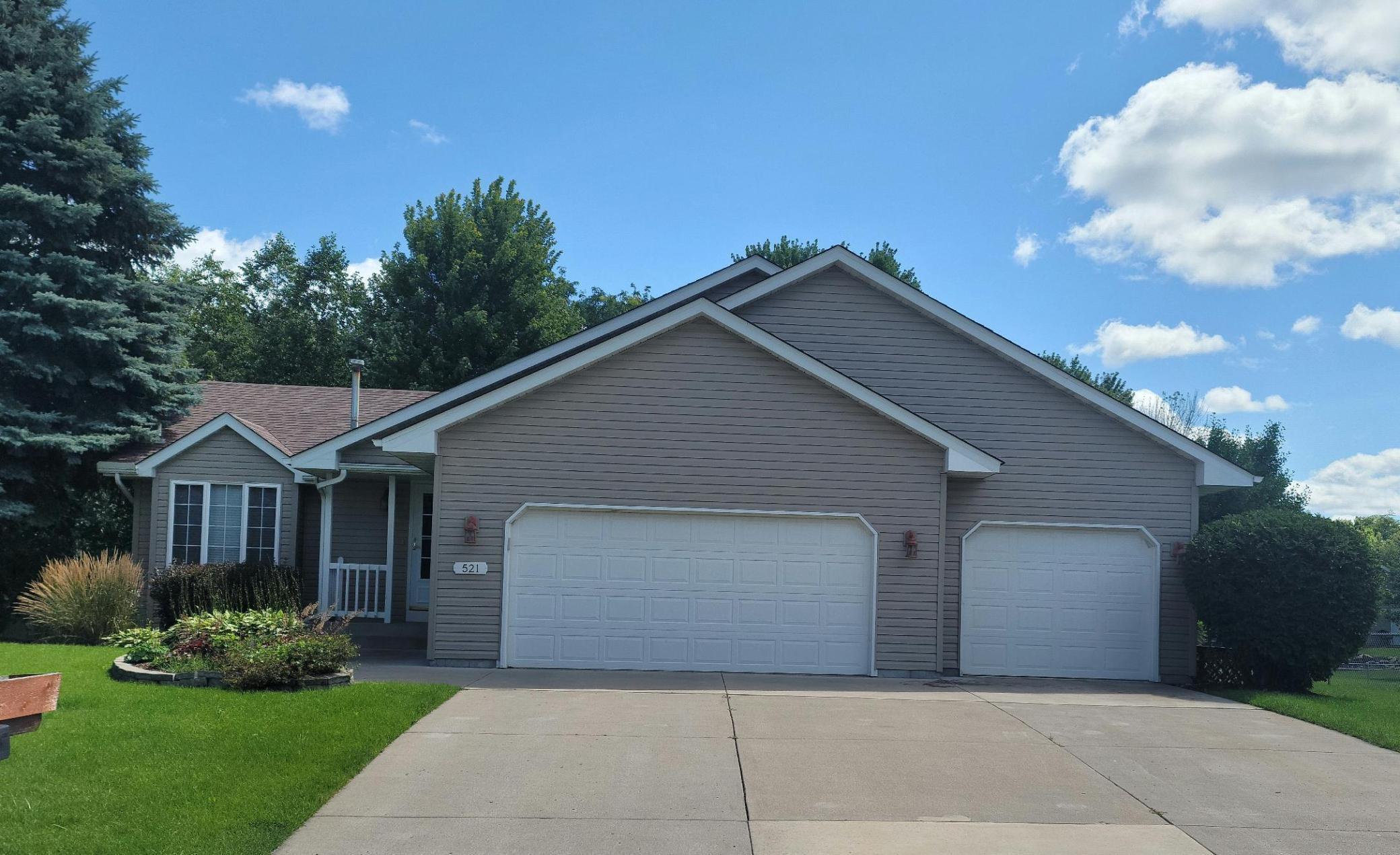 Sumerlin Rd, Saint Michael, MN 55376