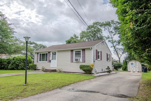60 North St, Putnam, CT, 06260-1155 | Card Image