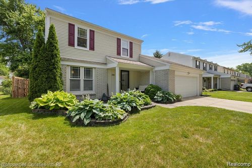 555 Worthington Rd, Canton, MI, 48188-1511 | Card Image