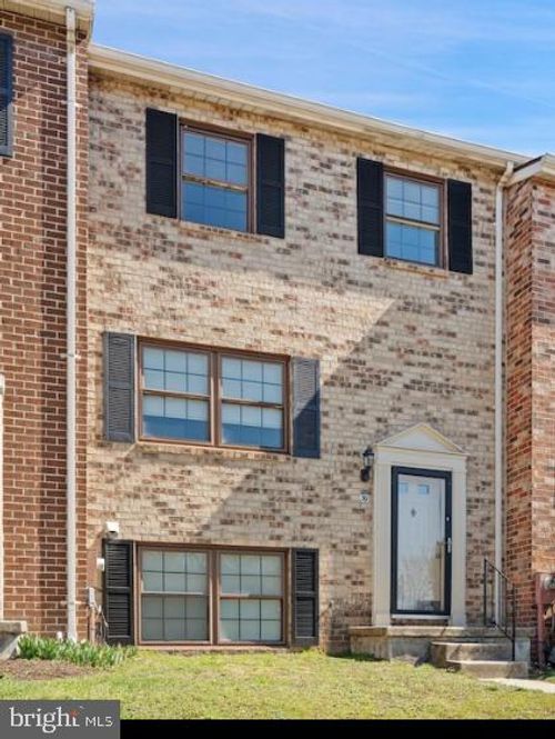 39 Badger Gate Ct, CATONSVILLE, MD, 21228-3663 | Card Image