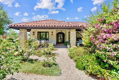 350 Punta Baja Dr, Solana Beach, CA, 92075-1720 | Card Image