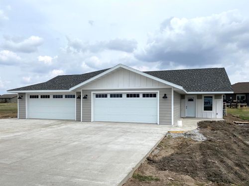 2912 Sportsmans Dr, Milford, IA, 51351-9612 | Card Image