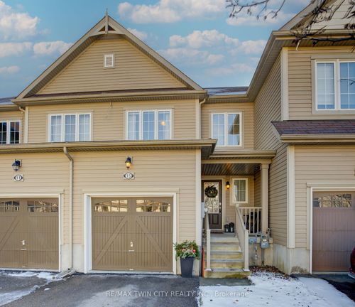 15 Dwyer Crt, Brantford, ON, N3T0G8 | Card Image