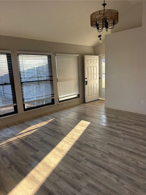 6715 Cuculu Dr, Fort Worth, TX, 76133-5874 | Card Image