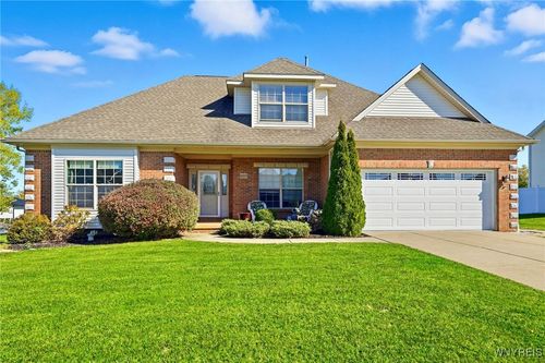 6015 Pinehurst Ct, Lake View, NY, 14085-9203 | Card Image