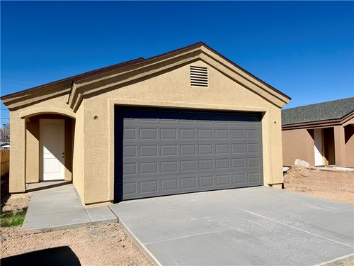 2955 E Mcvicar Ave, Kingman, AZ, 86409-1433 | Card Image