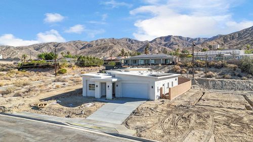 66778 Casa Grande, Desert Hot Springs, CA, 92240-1860 | Card Image