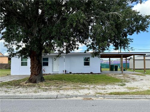 205 Martin Dr Ne, PORT CHARLOTTE, FL, 33952-8221 | Card Image