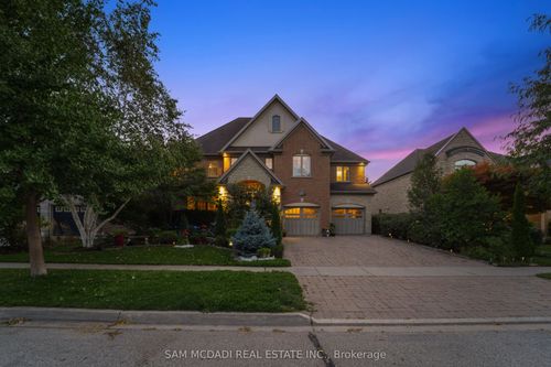 32 Pennsylvania Cres, Kitchener, ON, N2P2S5 | Card Image