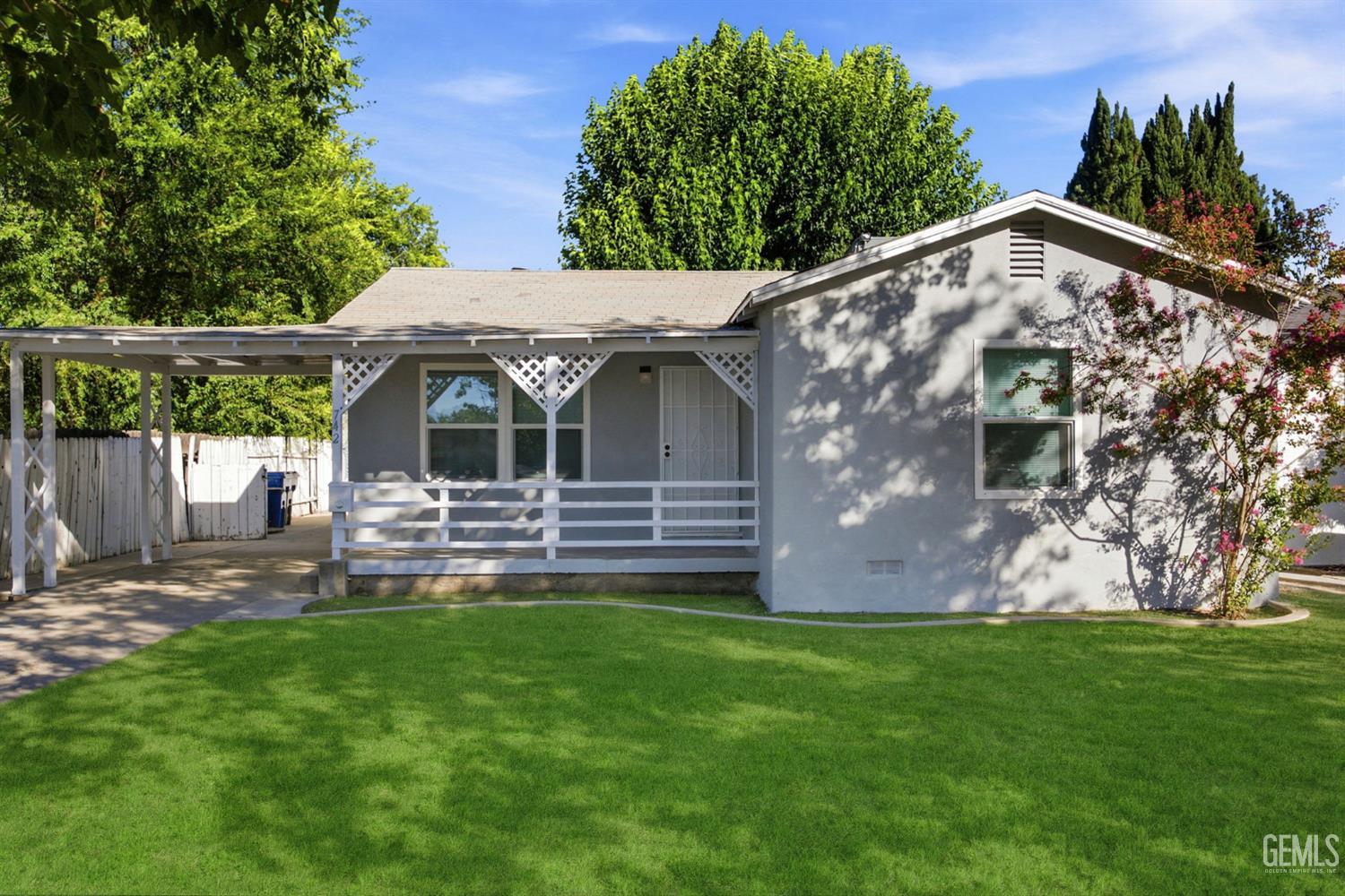 Residential in Shafter 4